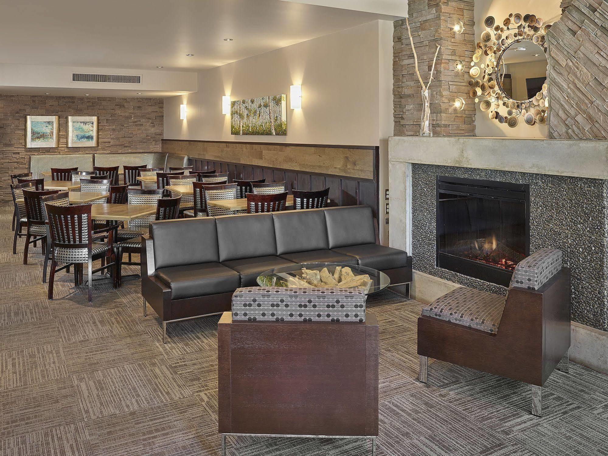 Varscona Hotel On Whyte Edmonton Dış mekan fotoğraf