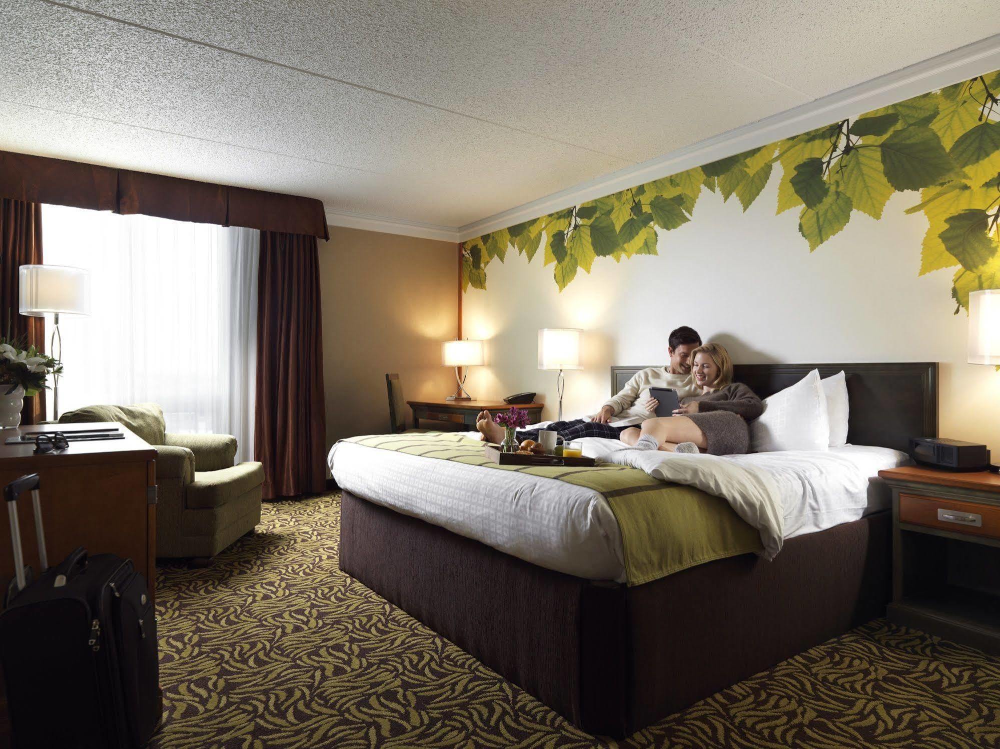 Varscona Hotel On Whyte Edmonton Dış mekan fotoğraf