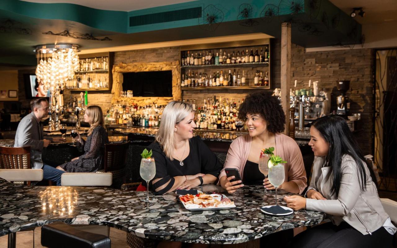 Varscona Hotel On Whyte Edmonton Dış mekan fotoğraf